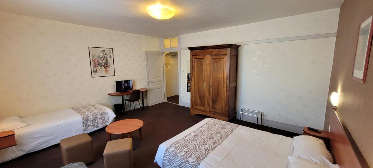 Nouvel Hotel Lons-le-Saunier Bagian luar foto