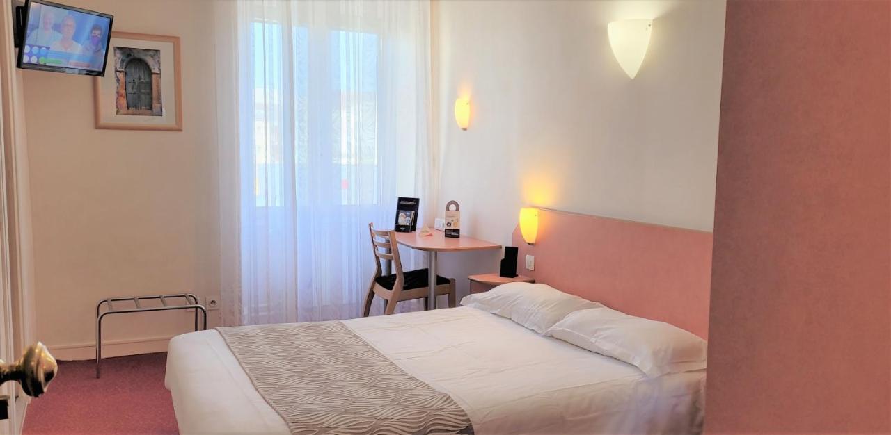 Nouvel Hotel Lons-le-Saunier Bagian luar foto