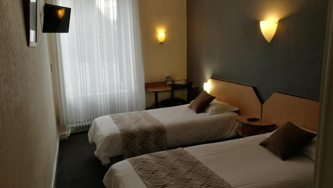 Nouvel Hotel Lons-le-Saunier Bagian luar foto